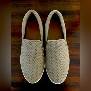 Universal Thread Beige Slide on Suede Shoes, Size 6